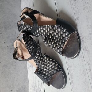 Chic Black and Silver Women's Sandals